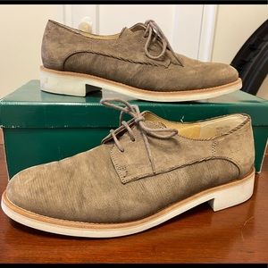 Paul Green Finley Truffle Slit Loafers.